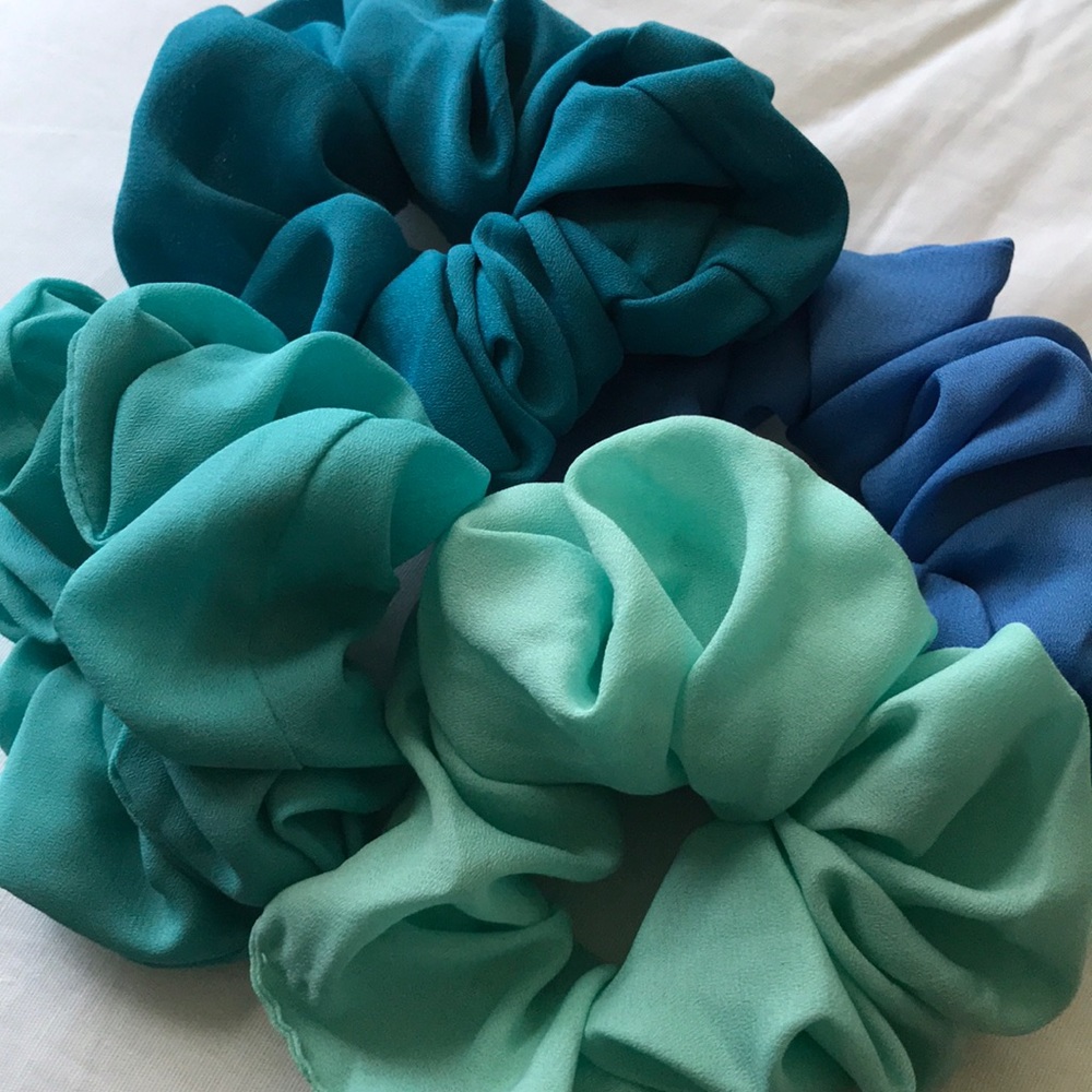 4 Cute Blue Scrunchies